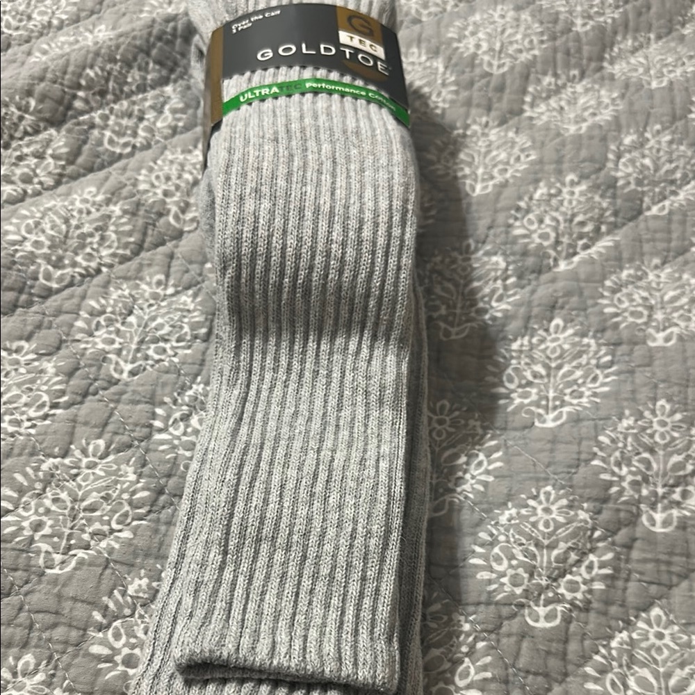 Gold Toe Light Gray Ribbed Socks